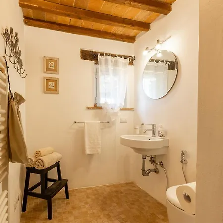 Country With Private Pool In Umbria/tuscany *